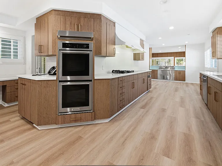 8900 Alto Cedro Dr — Photo 21