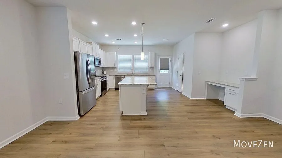 Building Photo - 808 Falls Grove Trl