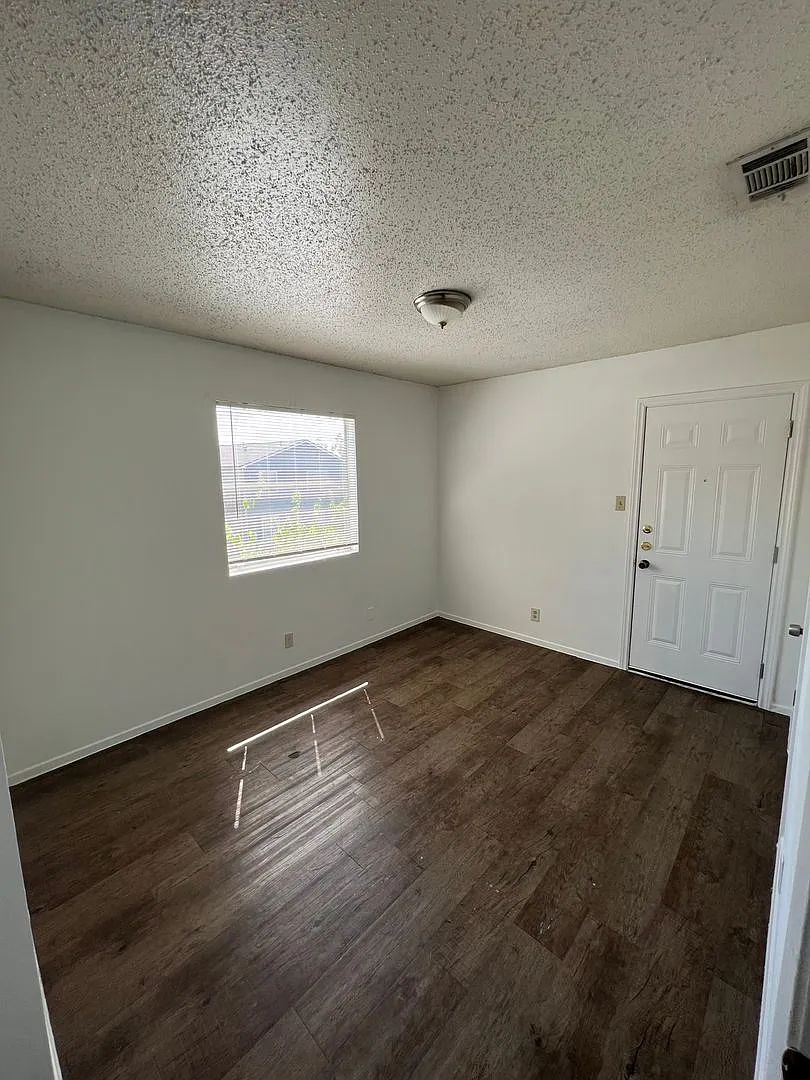 2307 Rachael Court — Photo 4