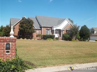 128 Hunters Ridge Dr, Tullahoma, TN 37388