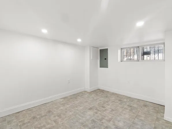 151 Stevens Avenue image 16 of 24