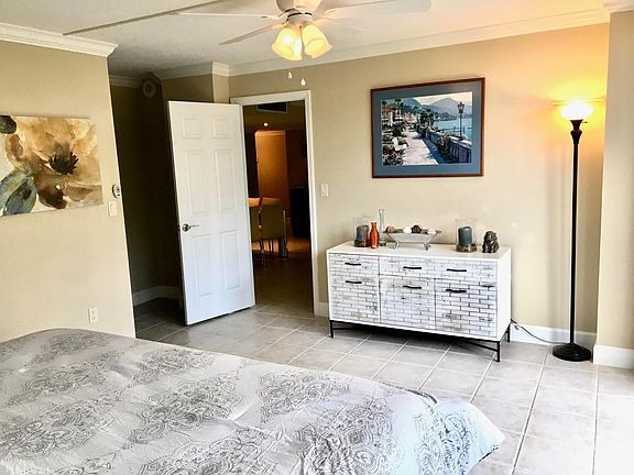 5th image of 4200 N Ocean Dr APT 1-106