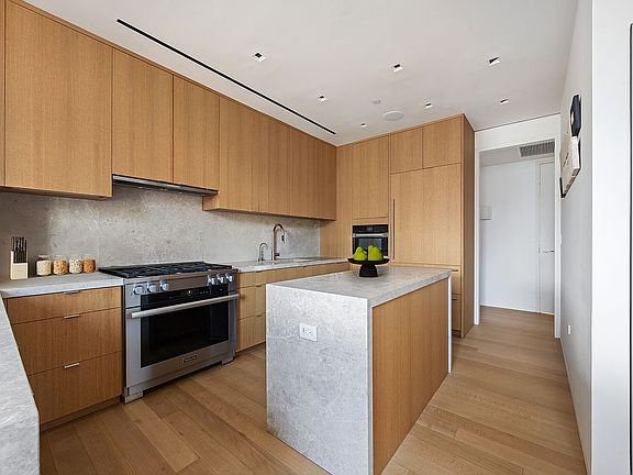 5th image of 350 W Broadway APT 7