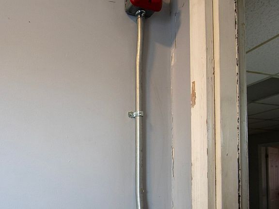 5th image of 46 Millbury St