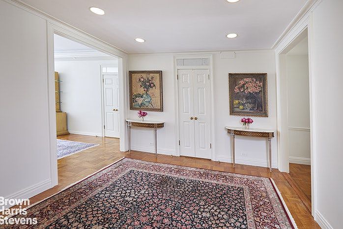1st image of 700 Park Ave #5C
