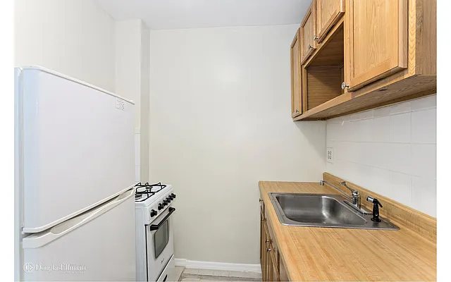 Rented by Douglas Elliman | media 12