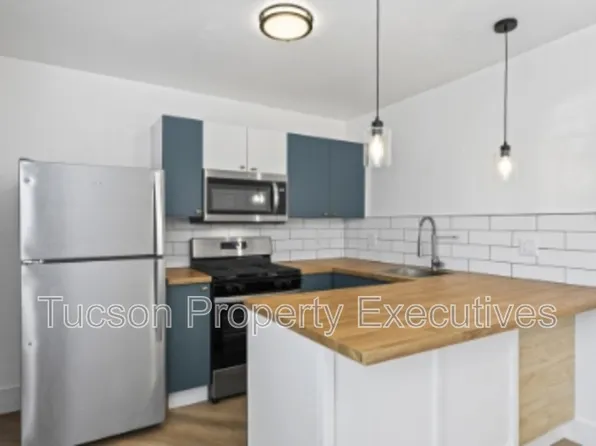824 E 10th St APT L, Tucson, AZ 85719