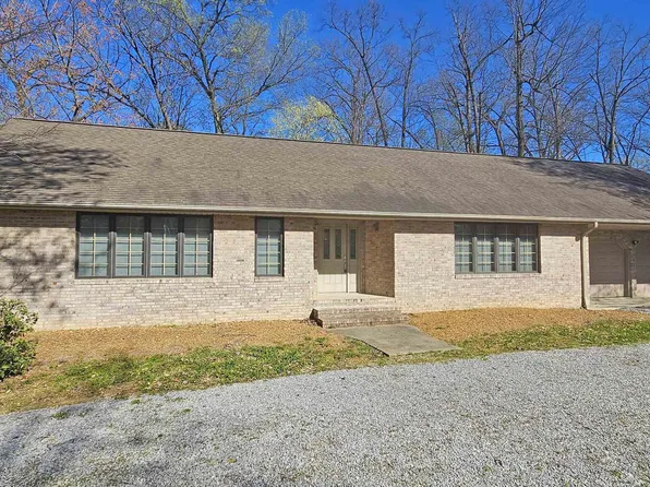 402 Easy St, Mount Carmel, IL 62863