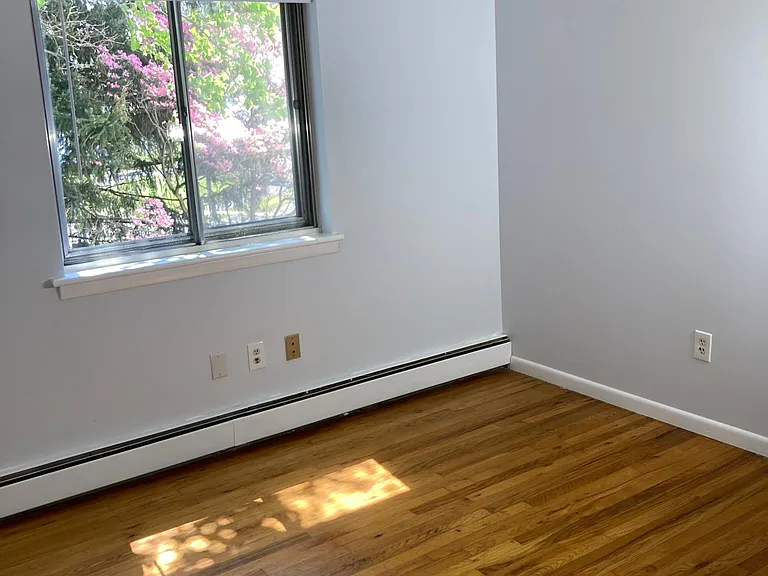 807 Erford Rd — Photo 16
