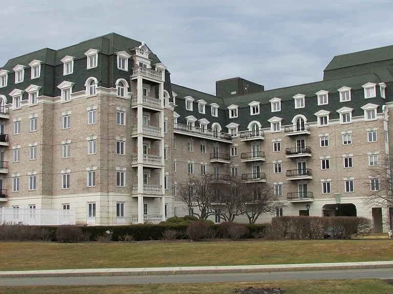 100 Marina Dr #508 — Photo 1