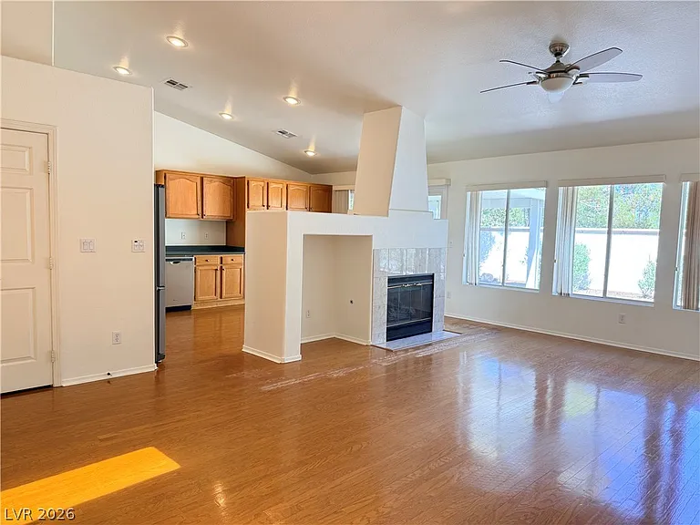 230 Misty Garden St — Photo 6