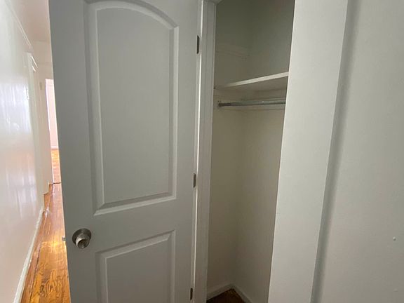3rd image of 3021 Holland Ave APT 22S