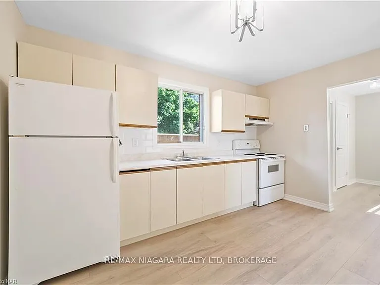 6344 Drummond Rd #1 — Photo 6