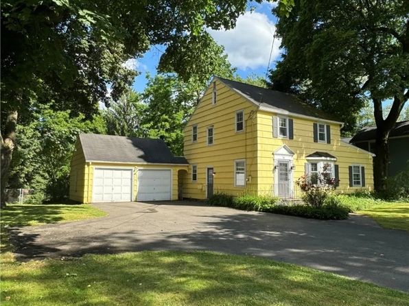 74 S Main St