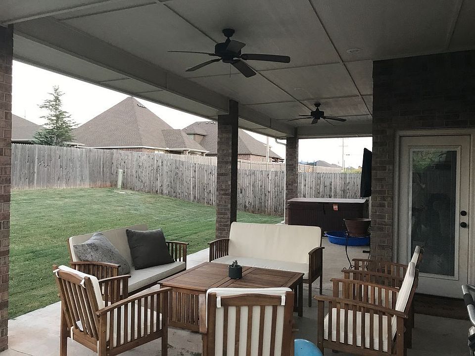 Covered back patio 1