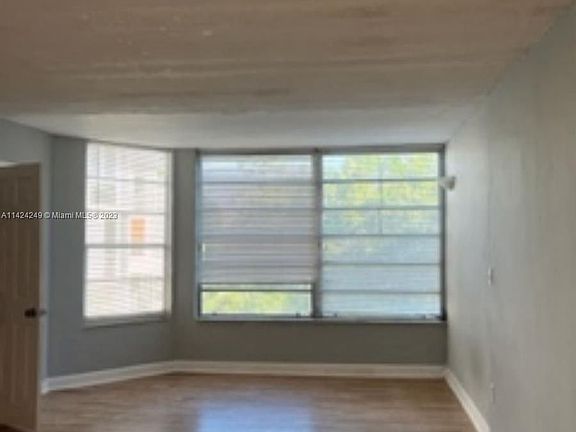 2nd image of 1401 NE 191st St #D309