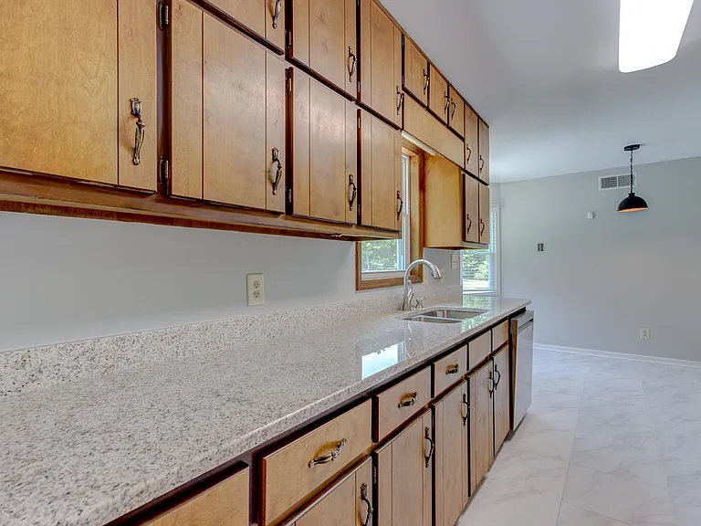 180 Fairfield Cir — Photo 21