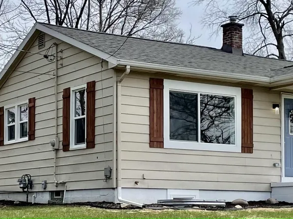 4062 Ambrose Ave NE, Grand Rapids, MI 49525