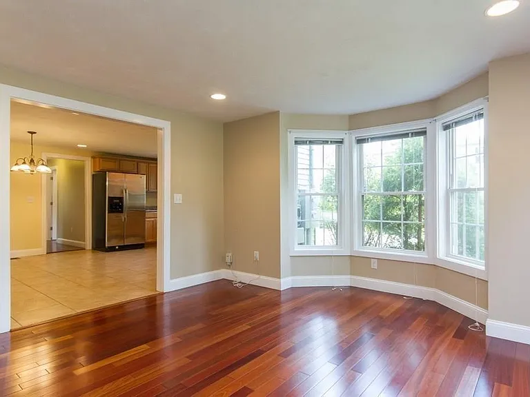 36 Willowdale Rd #1 — Photo 2