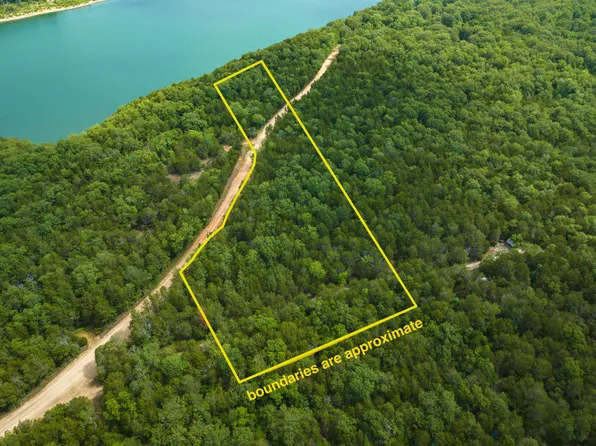 Persimmon Pl, Lead Hill, AR 72644