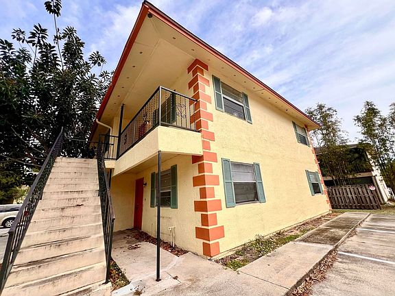 4th image of 2190 Knox McRae Dr APT A