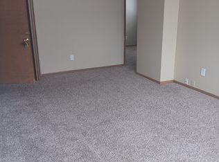 66696 Van Dyke Rd APT B5, Washington, MI 48095