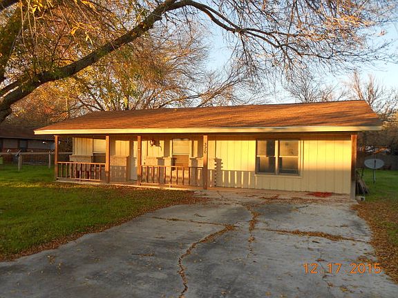 2nd image of 320 Tallwood Dr