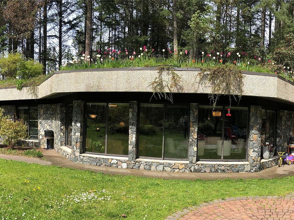 1st image of 4440 Spellman Pl