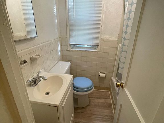 5th image of 2712 W 6th St #1