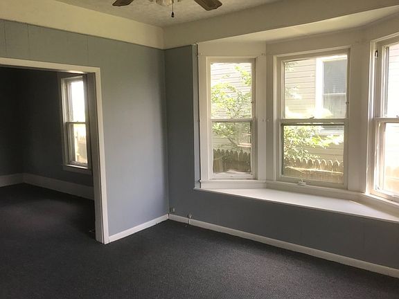 3rd image of 465 McPherson St
