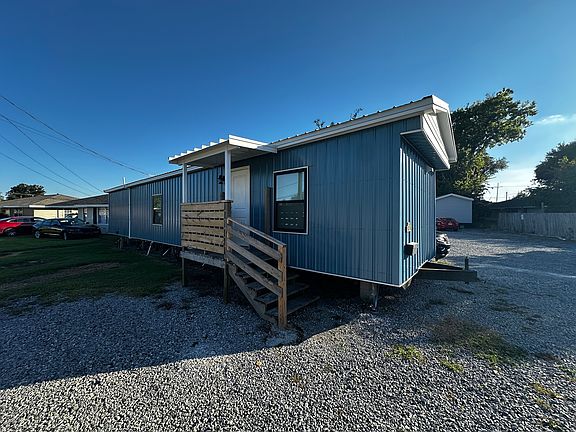 3rd image of 636 Olive St #A