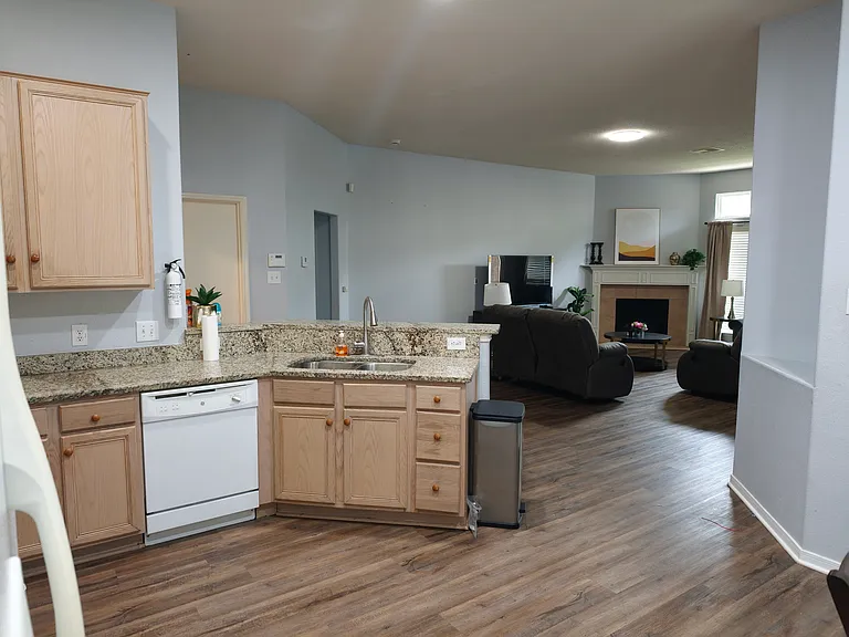 14123 Curry Creek Ln — Photo 34