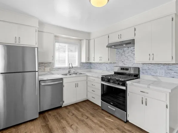 1697 Kenneth St, Seaside, CA 93955