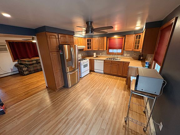 2nd image of 2119 Saint Leo St