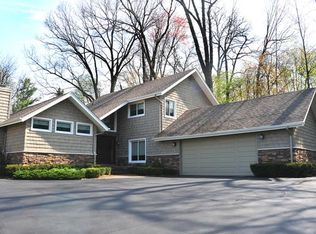 3861 Pickford Dr, Shelby Township, MI 48316