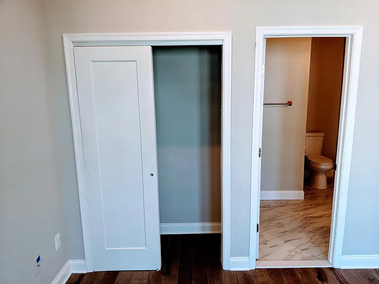 1915 Capitol Ave NE #2 — Photo 5