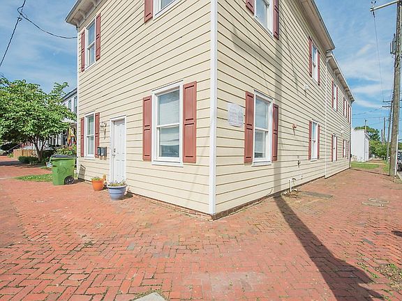 3rd image of 520 N 26th St APT B