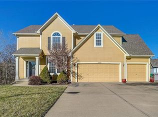 7320 N Potter Ave, Kansas City, MO 64158