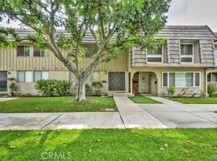4555 Larwin Ave, Cypress, CA 90630