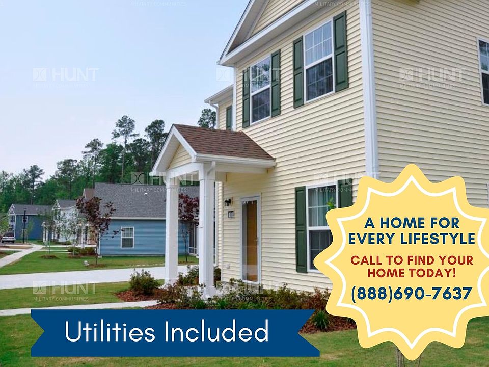 Officer housing Peterfield Landing located on MCAS New River is a neighborhood three, and four-bedroom contemporary town homes. It is named after Peterfield Point Airfield, one of several airfields used for training paratroopers during World War II.