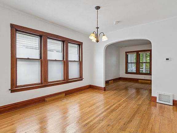 5th image of 5228 N Ludlam Ave