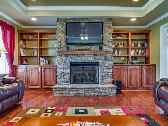 5th image of 133 Windcrest Dr