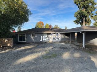 9722 S 200th St, Kent, WA 98031