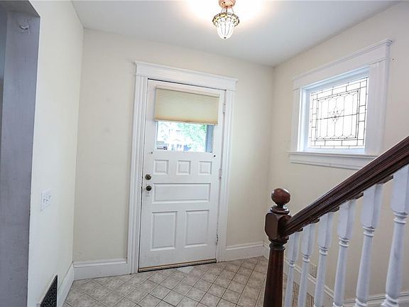 2nd image of 123 West Ave
