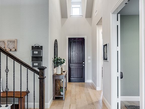 3rd image of 13613 Marys Ridge Rd