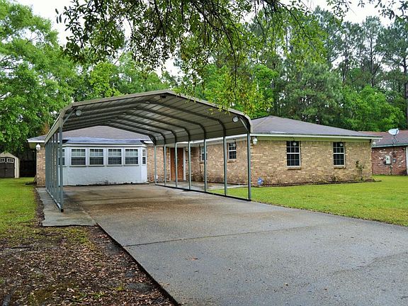 2nd image of 2328 Greenway Dr