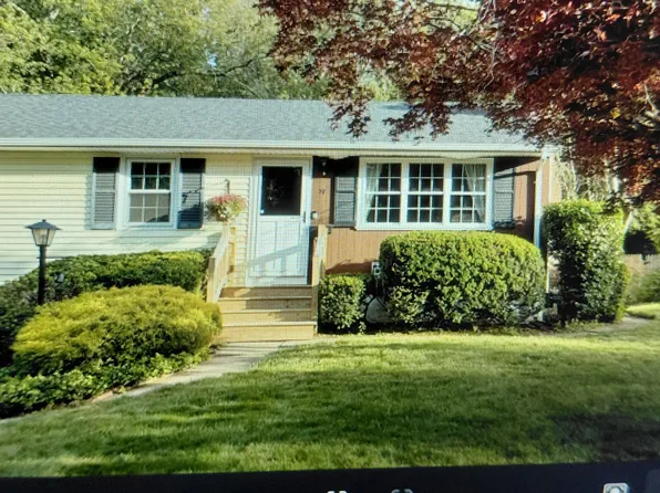 37 Cody Avenue, Plainville, CT 06062