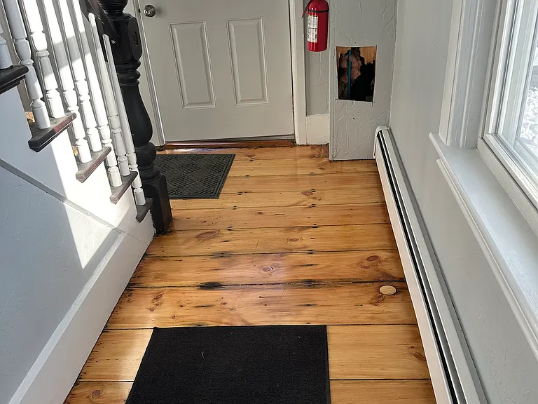 18 Osgood St #3 — Photo 3