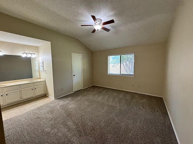 5028 Coker Dr — Photo 9