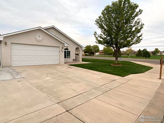 3rd image of 842 Edna Way